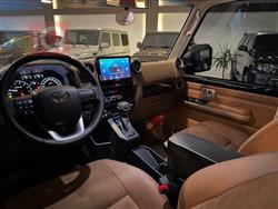 تويوتا لاند كروزر 76